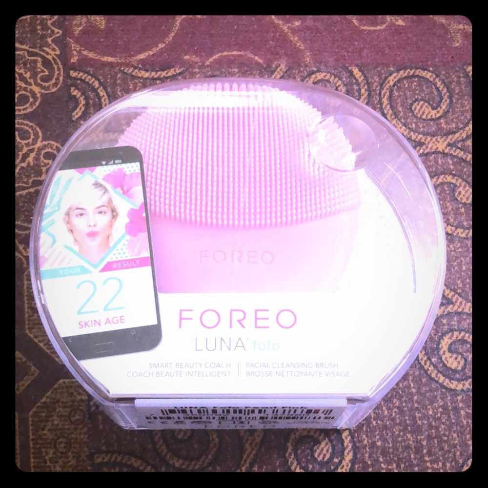 Foreo Luna Fofo Smart Facial Cleansing Brush